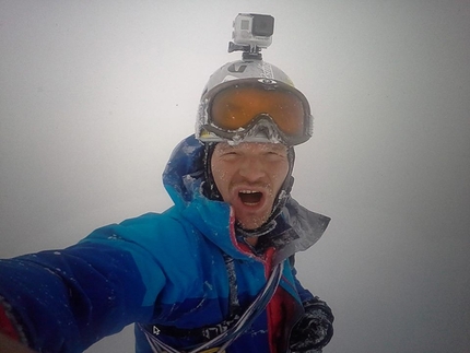 Markus Pucher, Cerro Torre, Patagonia - Markus Pucher in solitaria sul Cerro Torre in piena bufera il 27/12/2014