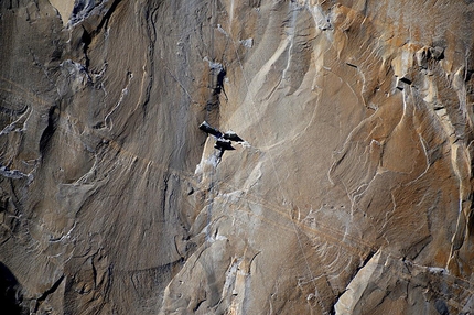 Tommy Caldwell, Kevin Jorgeson, El Capitan - Kevin Jorgeson e Tommy Caldwell durante il tentativo di salire in libera la Dawn Wall, El Capitan, Yosemite