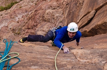 Wadi Rum, Giordania - Jozo Kristoffy e Martin Krasnansky sul quinto tiro durante la prima salita di Fatal Attraction (8a+, 450m) a Jebel Rum, Wadi Rum, Giordania