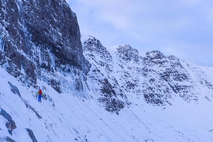 Greg Boswell &  Guy Robertson, Coira Gorm, Scotland - During the approach to The Greatest Show On Earth, X/10 (Greg Boswell and Guy Robertson) Coira Gorm, Cul Mor, Scotland