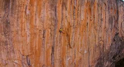 Klemen Bečan è Dedicated a Chulilla in Spagna