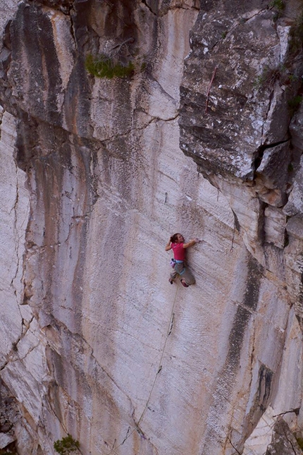 Argyro Papathanasiou climbs 8b+/8c at Athens