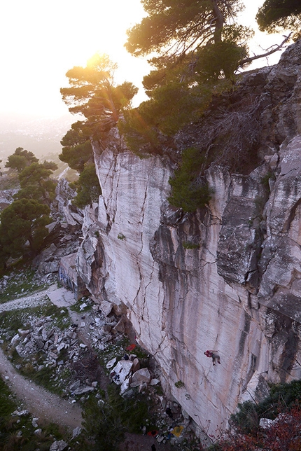 Argyro Papathanasiou - Argyro Papathanasiou climbing Au revoir 8b+/8c at Spilia Daveli, Athens, Greece