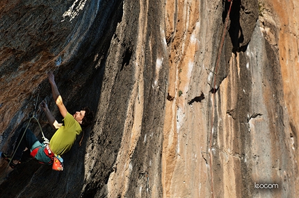 Gabriele Gorobey - Gabriele Gorobey su Mr. Cheki 8b+ a Siurana