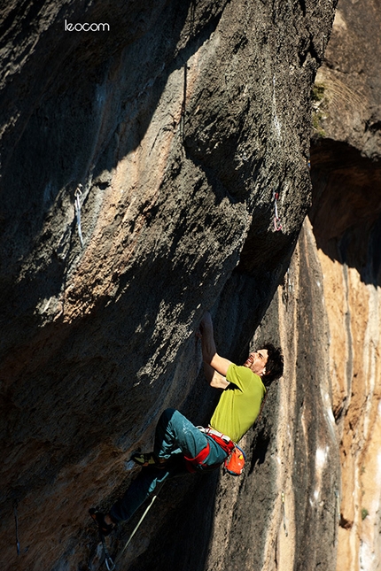 Gabriele Gorobey - Gabriele Gorobey su Mr. Cheki 8b+ a Siurana