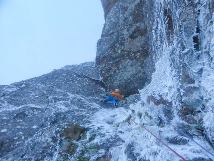 The Messiah climbed in winter by Boswell, Robertson and Hawthorn