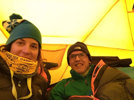 Manaslu, Simone Moro, Tamara Lunger - Tamara Lunger and Simone Moro in Manaslu Base Camp