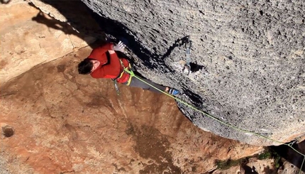 Stefano Carnati climbing Hyaena at Finale