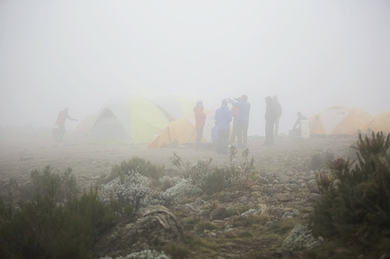 Valery Rozov Kilimanjaro BASE jump - Valery Rozov Kilimanjaro BASE jump