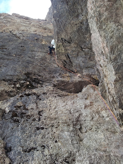 Vallunga, Adam Holzknecht, Alex Walpoth, Amore e ombra - Adam Holzknecht and Alex Walpoth making the first ascent of Amore e ombra (160m, M9, VIII, WI5) Col Turont, Vallunga, Dolomites.