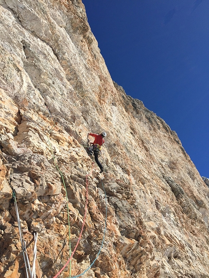 Cima Scotoni, invernale di Simon Gietl e Gerhard Fiegl su Waffenlos