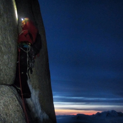 Colin Haley, Alex Honnold, Torre traverse, Patagonia - Alex Honnold climbing Directa de la Mentira