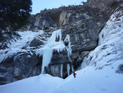 4810m di blablabla. Ovvero dell’andar per monti tra ragazze - Cascate di ghiaccio - Val Brenta