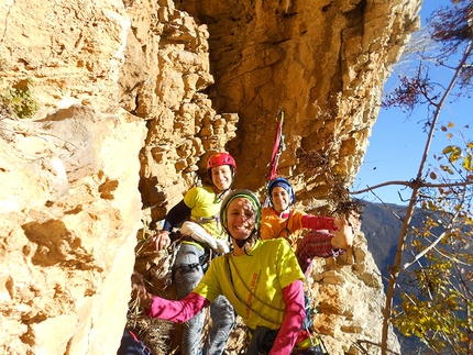 4810m di blablabla. Ovvero dell’andar per monti tra ragazze - In sosta sulla via Saluto al Sole - Val d'Adige