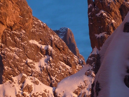 Non mi piace l'inverno - Via Andrich-Bianchet alla parete ovest della Cima di Val di Roda