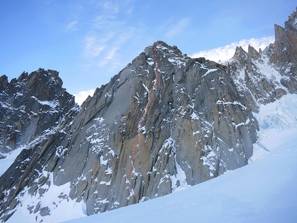 Pyramide du Tacul, Mont Blanc - Jon Bracey and Matt Helliker making the first ascent of Mastabas (M7, 250m), Pyramide du Tacul, Mont Blanc