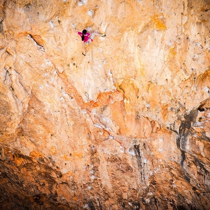 Ashima Shiraishi, Santa Linya - Ashima Shiraishi climbing Open Your Mind direct 9a/9a+ at Santa Linya, Catalonia, Spain