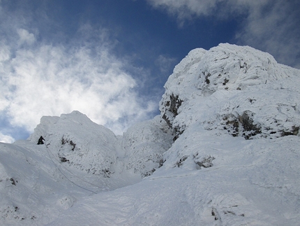 Run to the hills, Monte Miletto, Monti del Matese - Durante la prima salita di Run to the hills, Monte Miletto, Monti del Matese (Riccardo Quaranta, Francesco Palmiero, 10/03/2015)