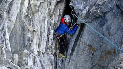 Ötztal, Austria - Hansjörg Auer and Gerhard Fiegl making the first ascent of Elfenbein (M7/ WI7), Ötztal, Austria