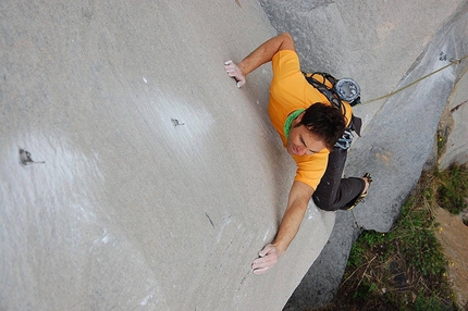 Cala Usai, Villasimius, Sardinia - Andrea Mannias climbing So' Ragazzi (6c) at Villasimius, Sardinia