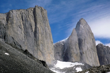 Osa, ma non troppo, Cerro Cota 2000, Paine - Cerro Cota 2000 and Cerro Catedral (Paine, Patagonia)
