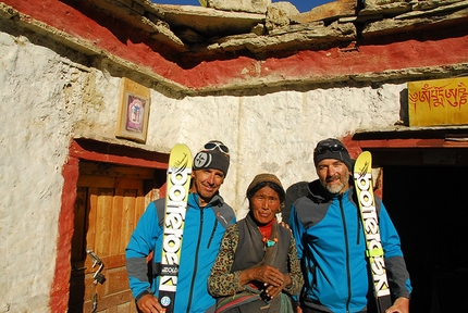 Caravanserai, Sebastiano Audiso, Valter Perlino, Himalaya - Sebastiano Audisio and Valter Perlino in the village Naar, Nepal