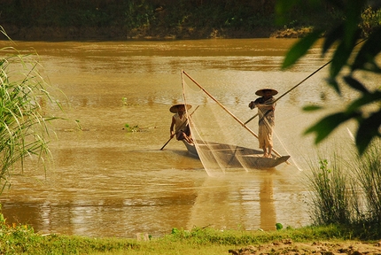 Caravanserai, Sebastiano Audiso, Valter Perlino, Himalaya - Bangladesh - Caravanserai 2012