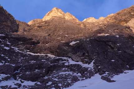 Invernale su Masada, Sass Maor - La est del Sass Maor al primo sole di venerdì 27 febbraio 2009