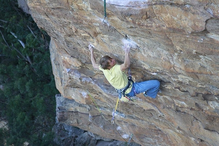 Alexander Megos, Blue Mountains, Australia - Alexander Megos sale flash Tiger Cat (33, 8c), Elphinstone, Blue Mountains, Australia