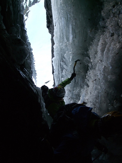 SuperPiter, Monte Aga, Bergamo Alps - During the first ascent of SuperPiter, Monte Aga, Bergamo Alps (Yuri Parimbelli, Marco Kita Tiraboschi, Ennio Spiranelli 03/04/2015)