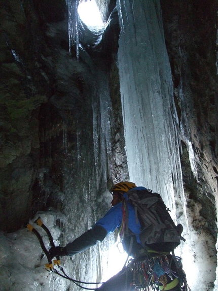 SuperPiter, Monte Aga, Bergamo Alps - During the first ascent of SuperPiter, Monte Aga, Bergamo Alps (Yuri Parimbelli, Marco Kita Tiraboschi, Ennio Spiranelli 03/04/2015)