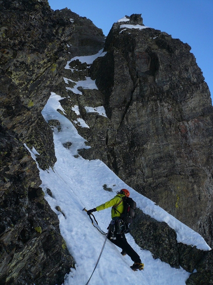 SuperPiter, Monte Aga, Bergamo Alps - During the first ascent of SuperPiter, Monte Aga, Bergamo Alps (Yuri Parimbelli, Marco Kita Tiraboschi, Ennio Spiranelli 03/04/2015)