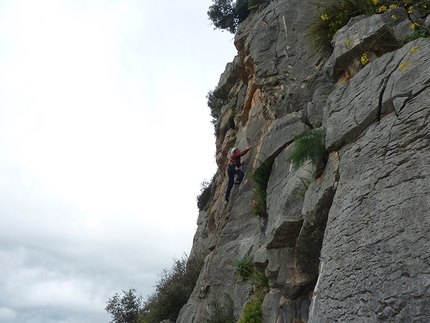 Arrampicata a Leano e Gaeta - Gianni Battimelli in azione (Leano)