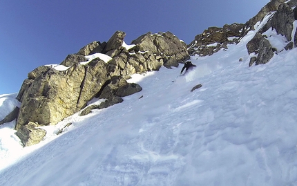 Monte Emilius, Valle d'Aosta, Davide Capozzi, Julien Herry - Davide Capozzi e Julien Herry il 13/04/2015 durante la discesa del Couloir Nord - Ovest della parete nord del Monte Emilius, Valle d'Aosta.