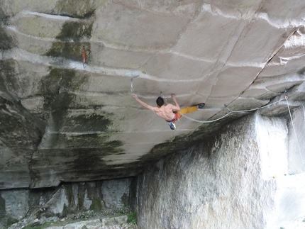 Alexander Feichter, Massone, Arco - Alexander Feichter climbing Underground 9a at Massone, Arco, Italy