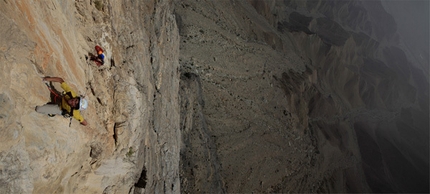 Oman Jebel Misht - Hansjörg Auer & Much Mayr on Fata Morgana