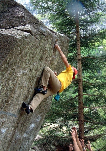 Melloblocco 2015 - Val di Mello Val Masino - Circuit 3 - Il Gigiat: Nicola Noè su Devil and Dust (2005)