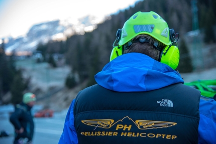 Mezzalama 2015 - Preparing for the helicopter transport