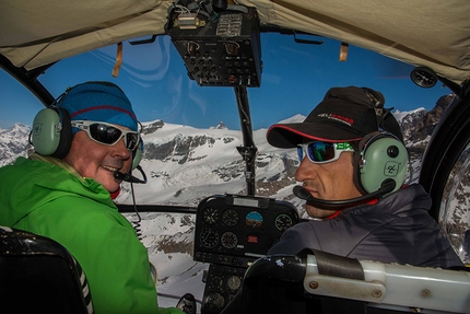 Mezzalama 2015 - Adriano Favre and pilot Alex Busca check the race course