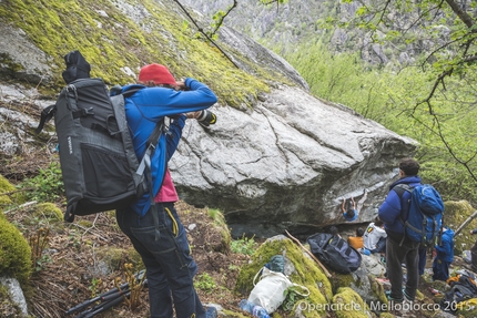 Melloblocco 2015 - Melloblocco 2015: day 1 Klaus dell'Orto fotografa Fabian Buhl