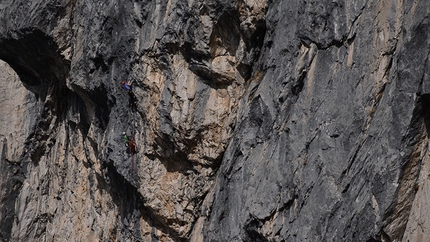 If, Monte Cavallo - Matteo Della Bordella e Eugenio Pesci durante la prima salita di If, Monte Cavallo