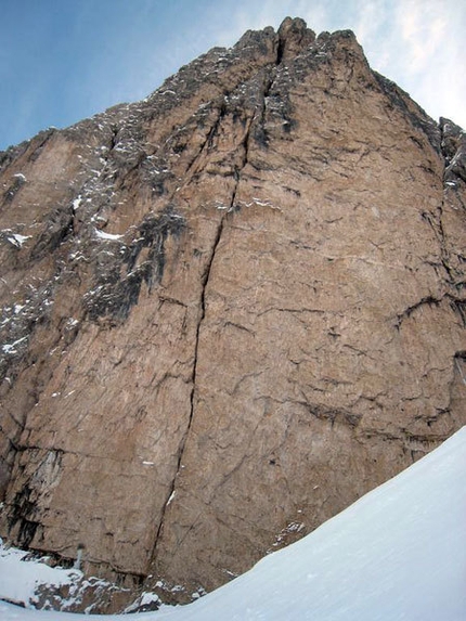 Cima Grande della Scala, prima invernale Fessura Lomasti - la fessura Lomasti