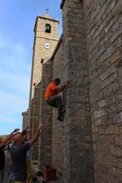 Luogosanto, Gallura, Sardegna - Durign the Boulder Contest Rock & Walls 2015 at Luogosanto, Sardinia, Italy.