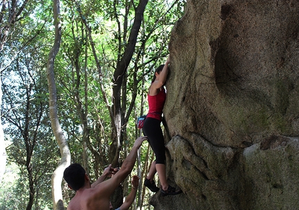 Luogosanto, Gallura, Sardegna - Durante il Boulder Contest Rock & Walls 2015 a Luogosanto, Gallura, Sardegna.