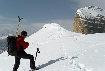 Conturines South Gully - On the top, with t he main summit in the background 3064m.