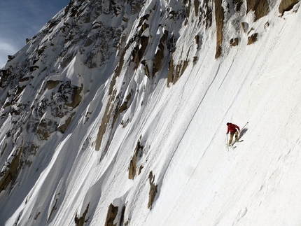 Pain de Sucre, Monte Bianco - Pain de Sucre (3607m) parete nord per Davide Capozzi, Julien Herry e Francesco Civra Dano