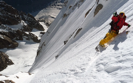 Pain de Sucre, Monte Bianco - Pain de Sucre (3607m) parete nord per Davide Capozzi, Julien Herry e Francesco Civra Dano