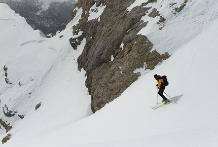 Conturines South Gully - Descending the upper section