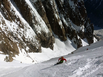 Pain de Sucre, Monte Bianco - Pain de Sucre (3607m) parete nord per Davide Capozzi, Julien Herry e Francesco Civra Dano