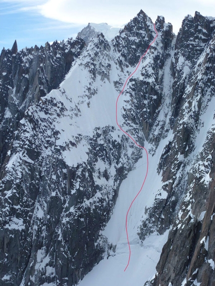 Pain de Sucre, Mont Blanc - Pain de Sucre (3607m) North Face and the Voie Normale skied by Davide Capozzi, Julien Herry and Francesco Civra Dano on 10/05/2015.